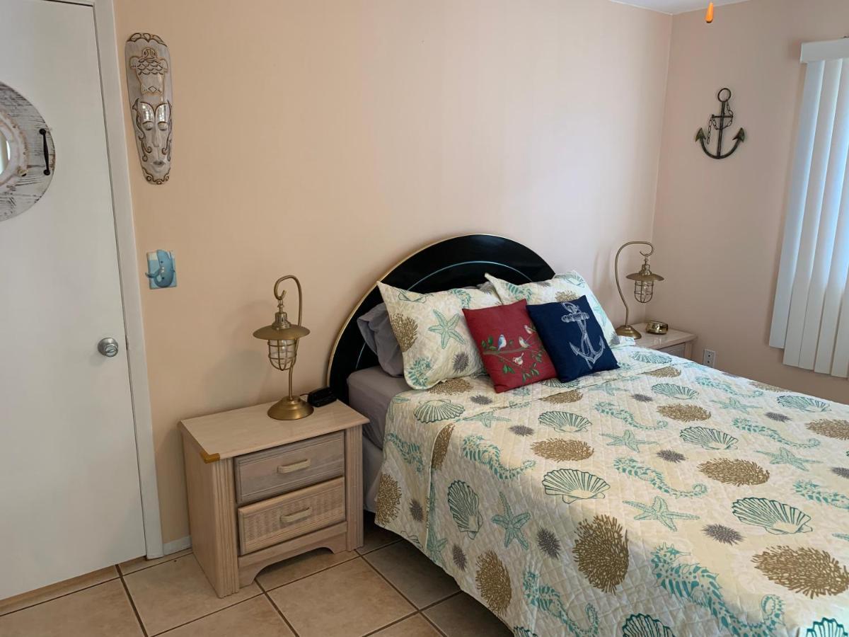 Michaels -Beachside Bungalows St. Pete Beach Esterno foto