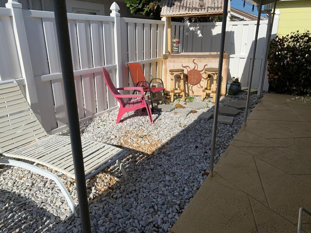 Michaels -Beachside Bungalows St. Pete Beach Esterno foto